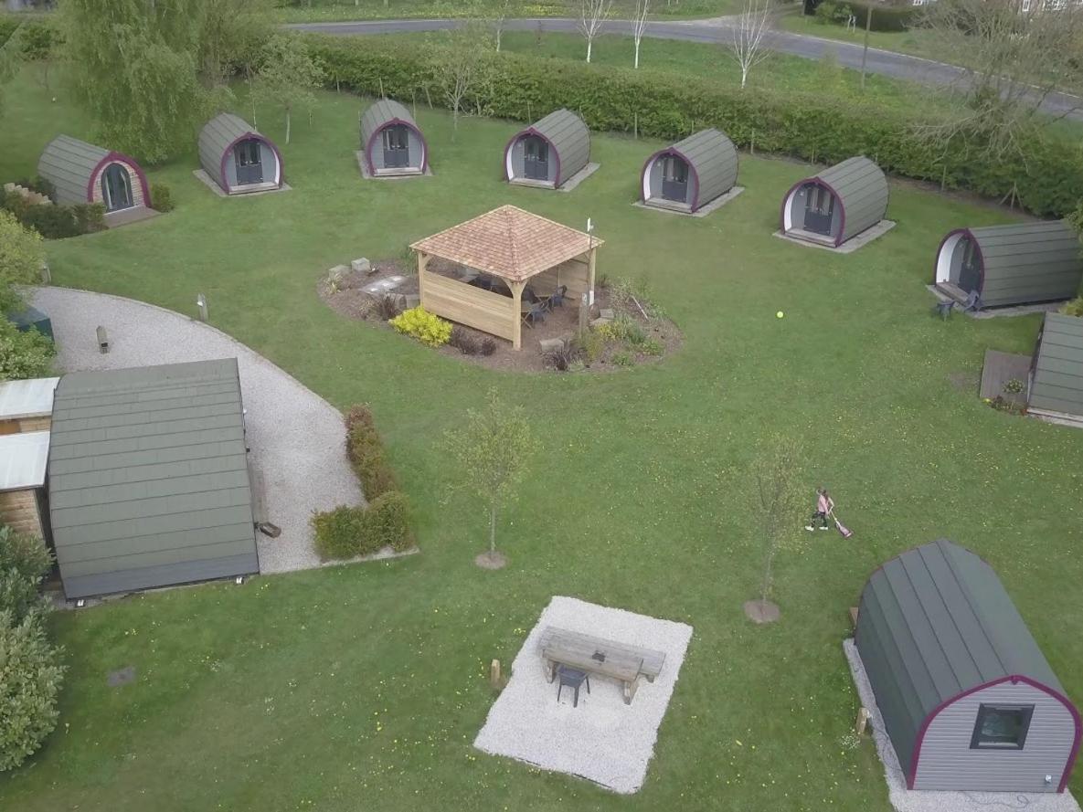 Glamping - York Holiday & Cycle Stop Exterior foto